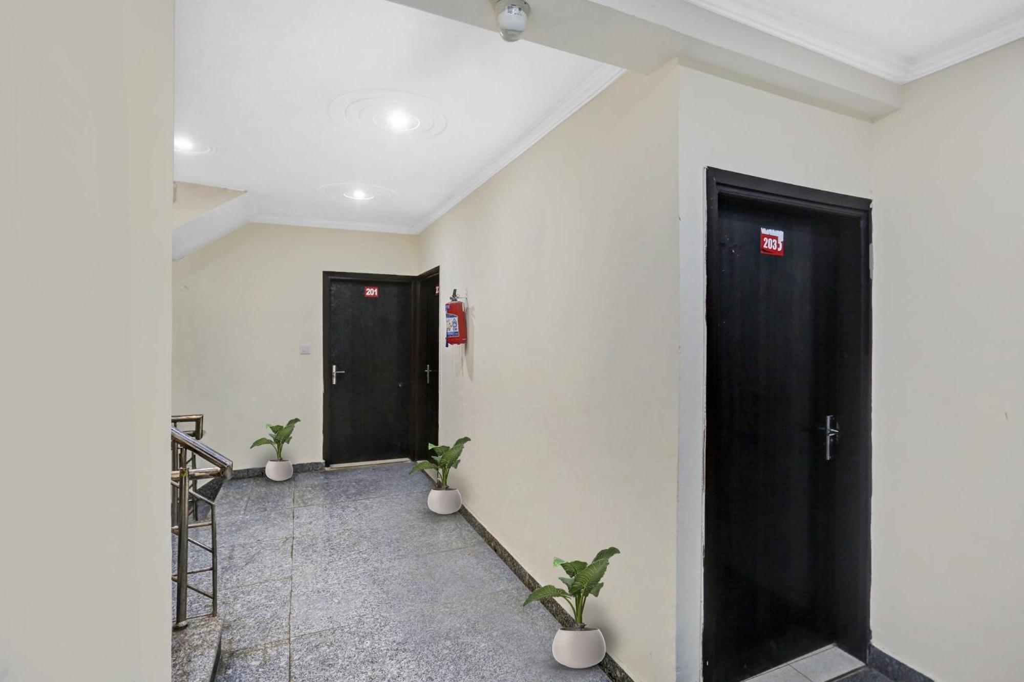 Hotel O Hotel Blue Orchid New Delhi Luaran gambar