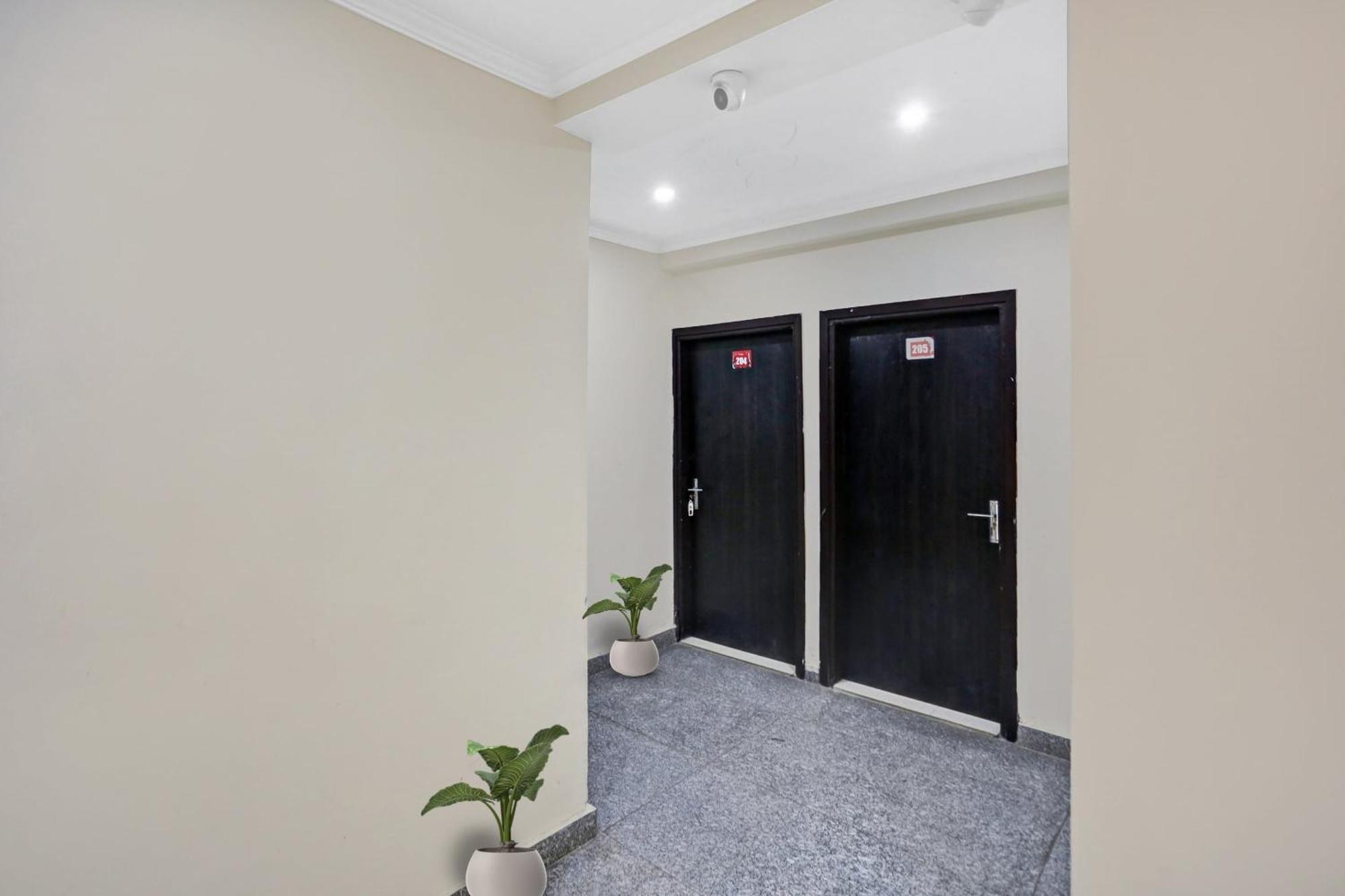 Hotel O Hotel Blue Orchid New Delhi Luaran gambar