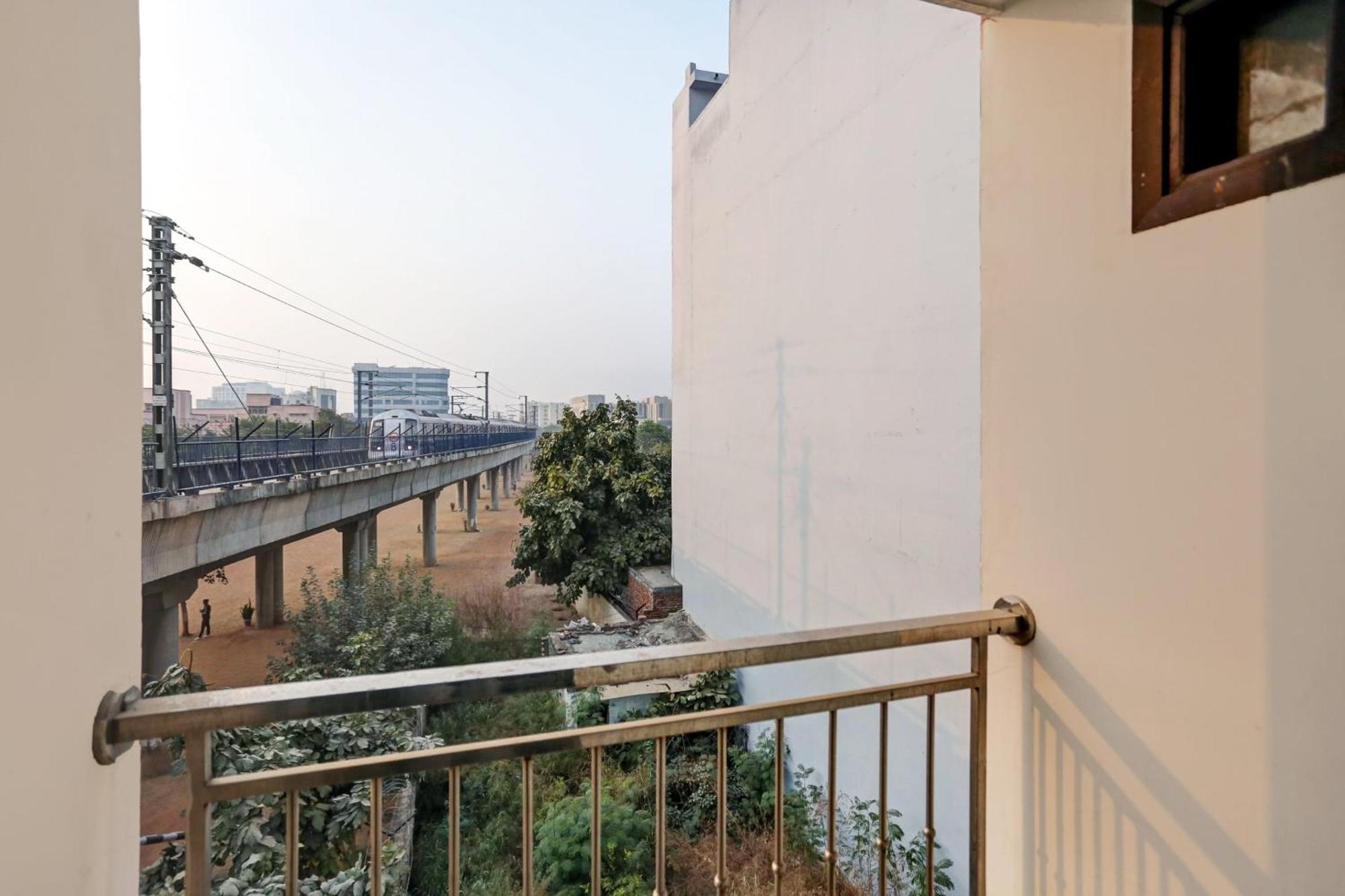 Hotel O Hotel Blue Orchid New Delhi Luaran gambar