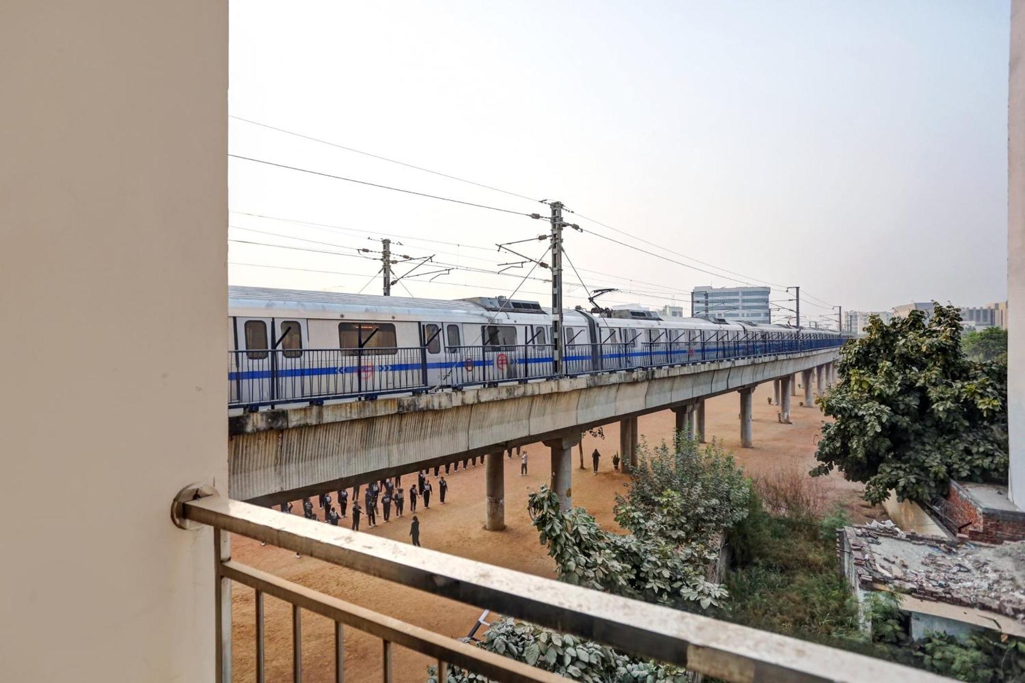 Hotel O Hotel Blue Orchid New Delhi Luaran gambar